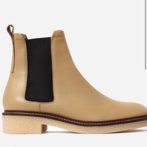 Everlane Square Toe Chelsea Boots Premium Italian Nappa Leather Color: Biscuit